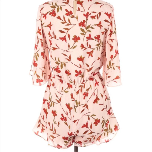 Lovers+friends Floral lace up romper-Size Small - Picture 3 of 12